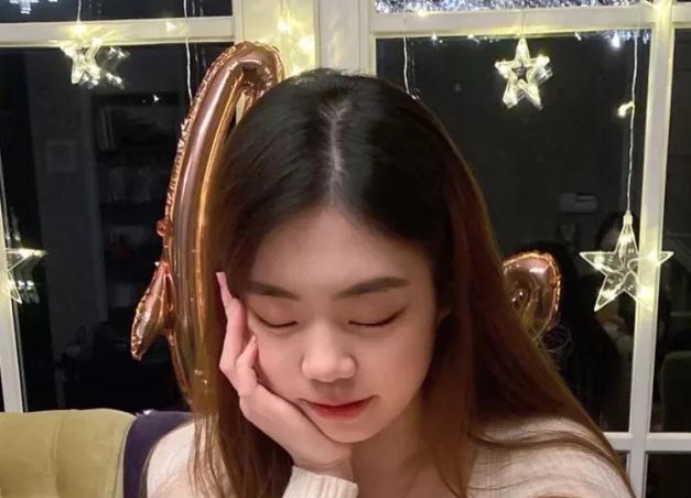 图集一家人颜值都高李嗣镕姐姐被称赞像韩国女团成员