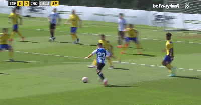 武磊抢点造威胁,达德尔远射被扑></p></a> 第6分钟,安东尼-洛萨诺左路带球切入