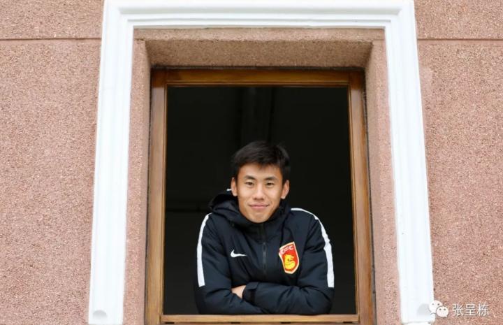 今天(2月9日)是华夏幸福球员张呈栋29岁的生日,他在个人微信号上发布