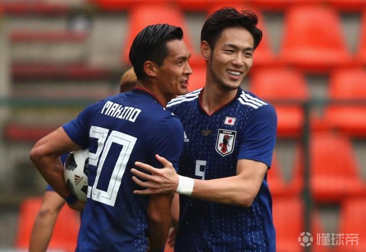 日本1 2乌克兰麒麟杯两场不胜 植田直通乌龙 槙野智章进球 日本 乌克兰 卡拉瓦耶夫 槙野智章 植田直通 懂球帝