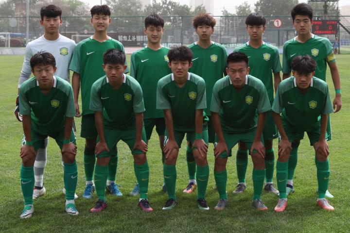 5月1日,北京中赫国安u16梯队与荷兰海牙u15梯队的.