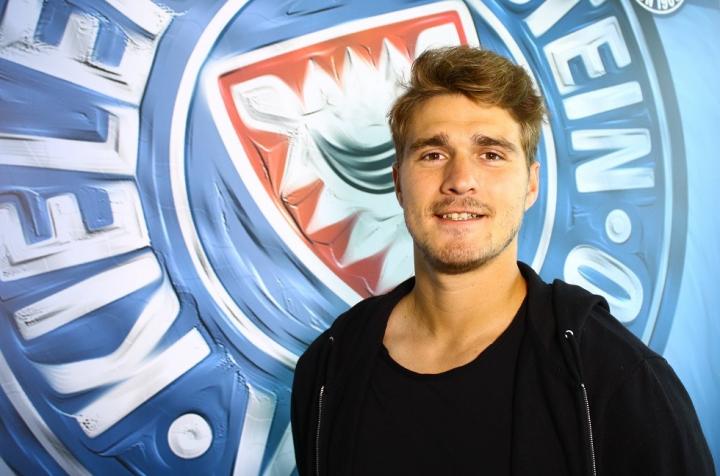 官方:基尔签下德丙射手|荷尔斯泰因基尔|梅彭体育|吉尔特|懂球帝