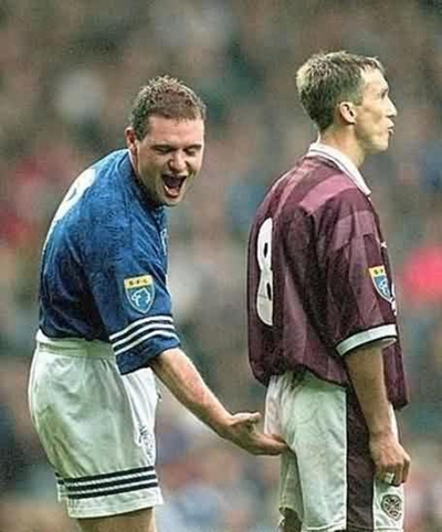 那点球事儿足球场搞笑画面②