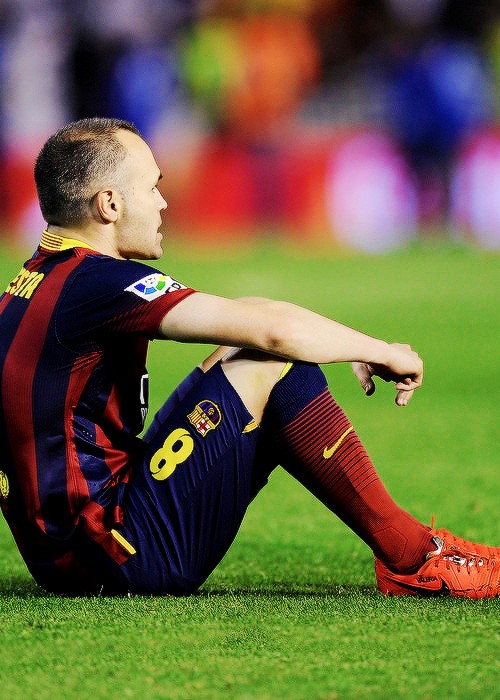 壁纸秀伊涅斯塔国家队生涯谢幕