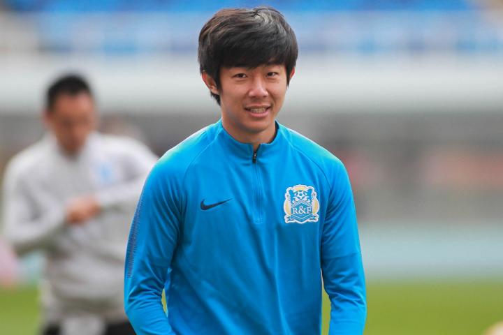 用精神发型开个好头长发飘飘的李提香终于剪头了