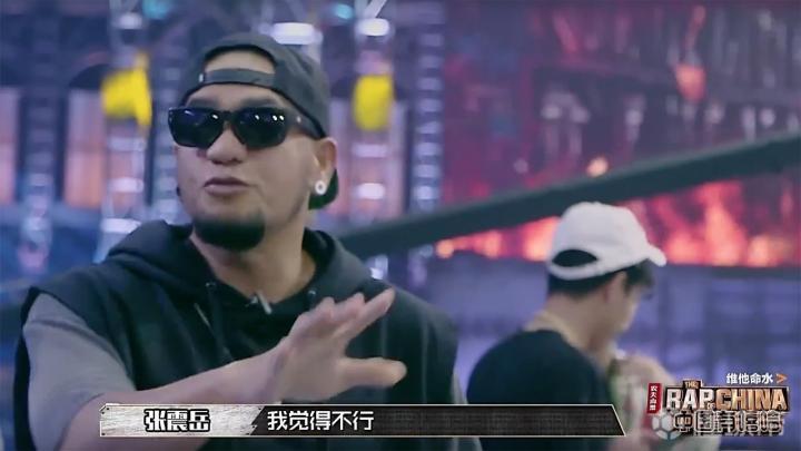 这些天skr不间断diss满天飞那让足球的freestyle治愈你