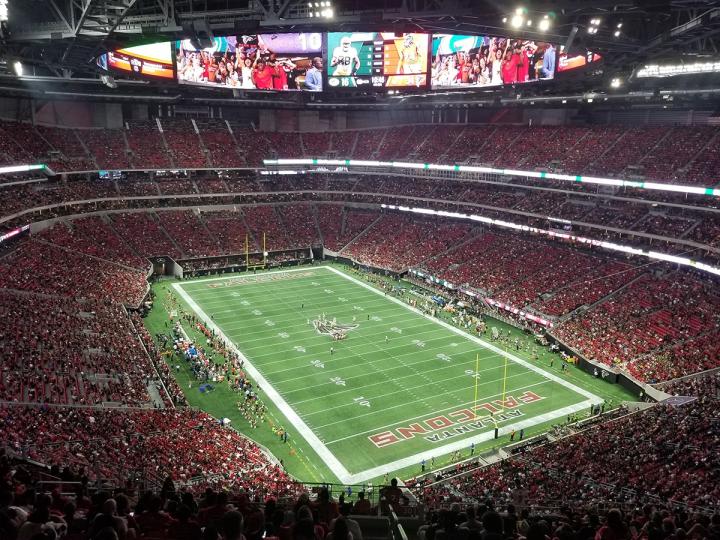 西雅图海湾人与西雅图海鹰共用世纪互联球场