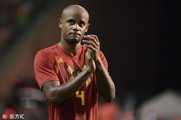 曼城后卫孔帕尼在instagram上恭喜老爸当选比利时首都布鲁塞尔郊区