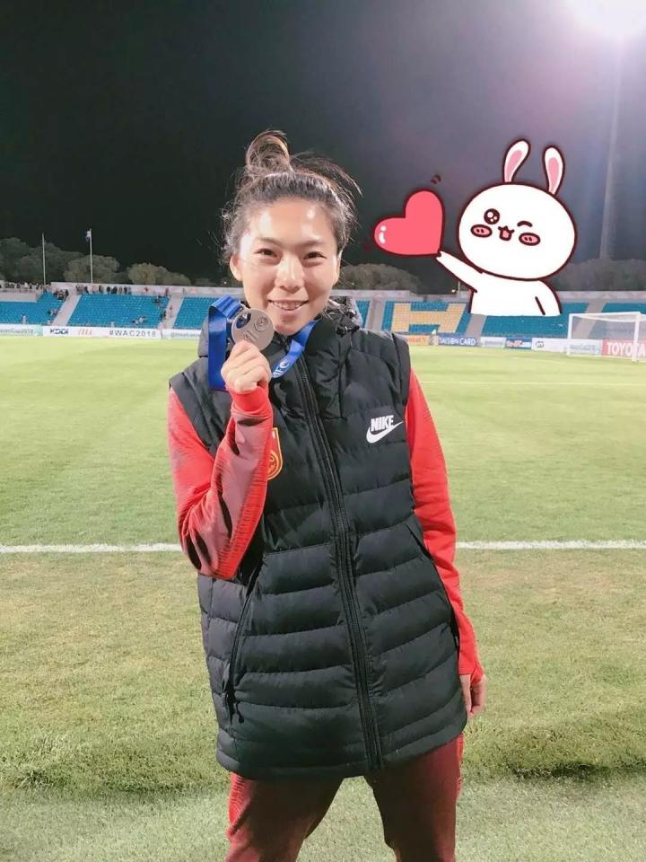 球迷俱乐部与广大球迷祝古雅沙生日快乐