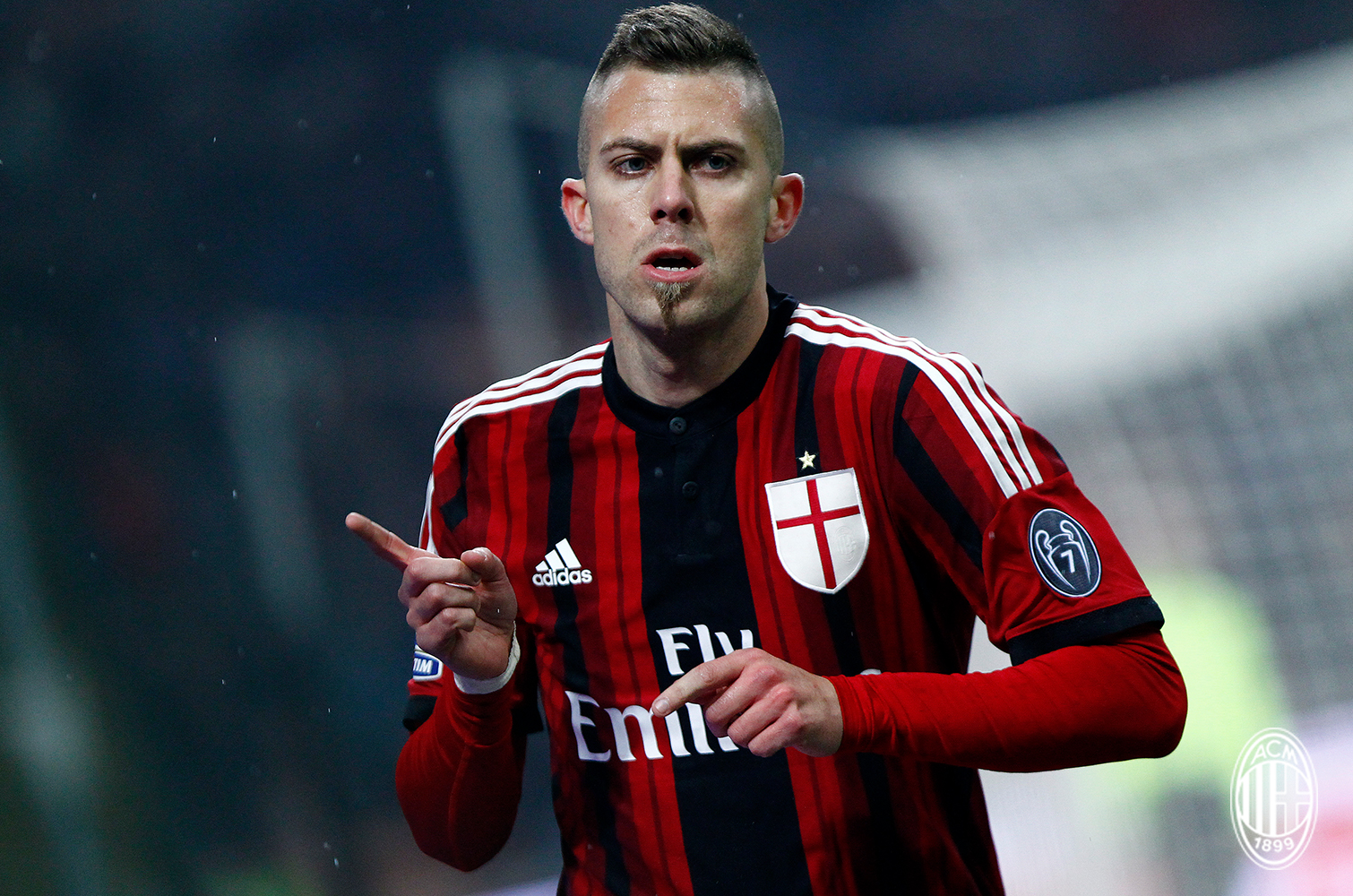 情迷法兰西,细数红黑军团的法国元素