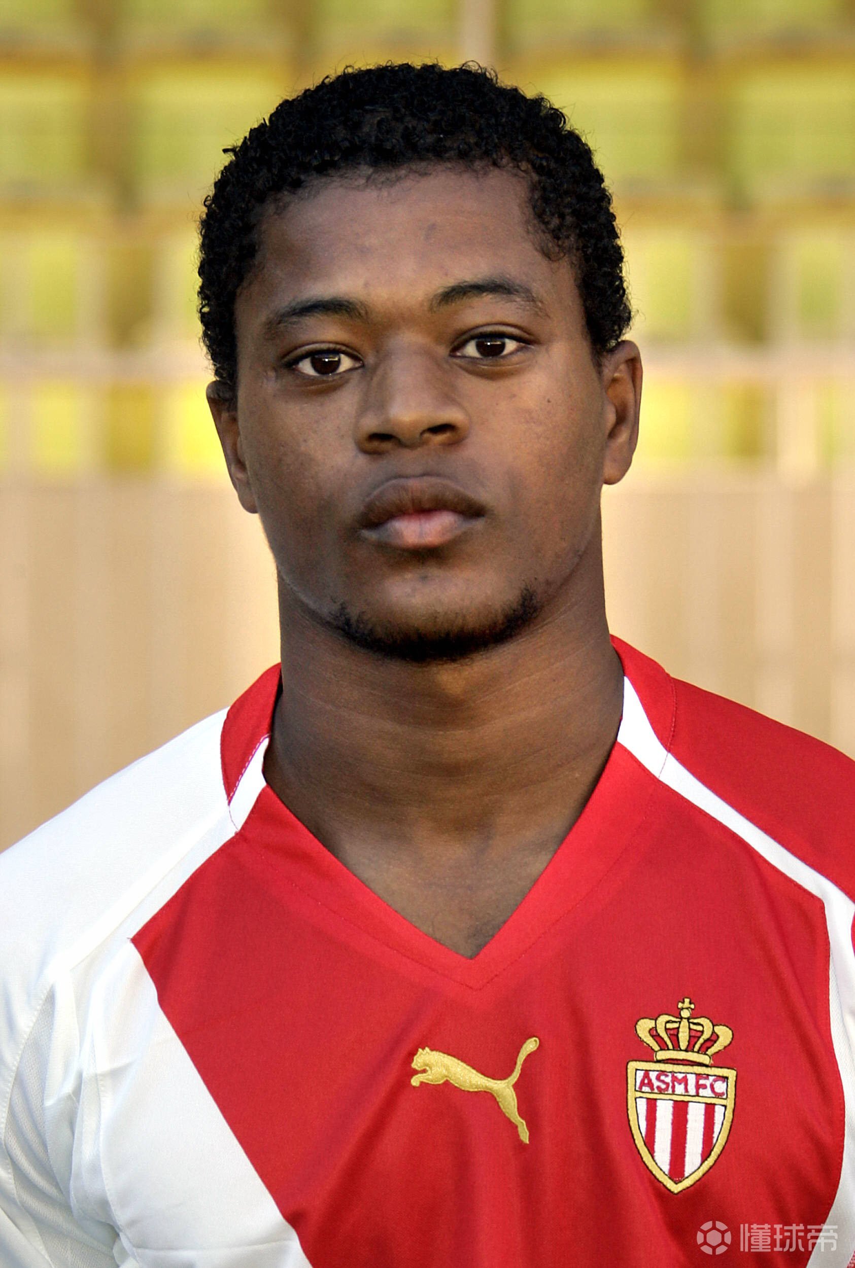 法甲联赛历史最佳评选摩纳哥名宿亨利特雷泽盖