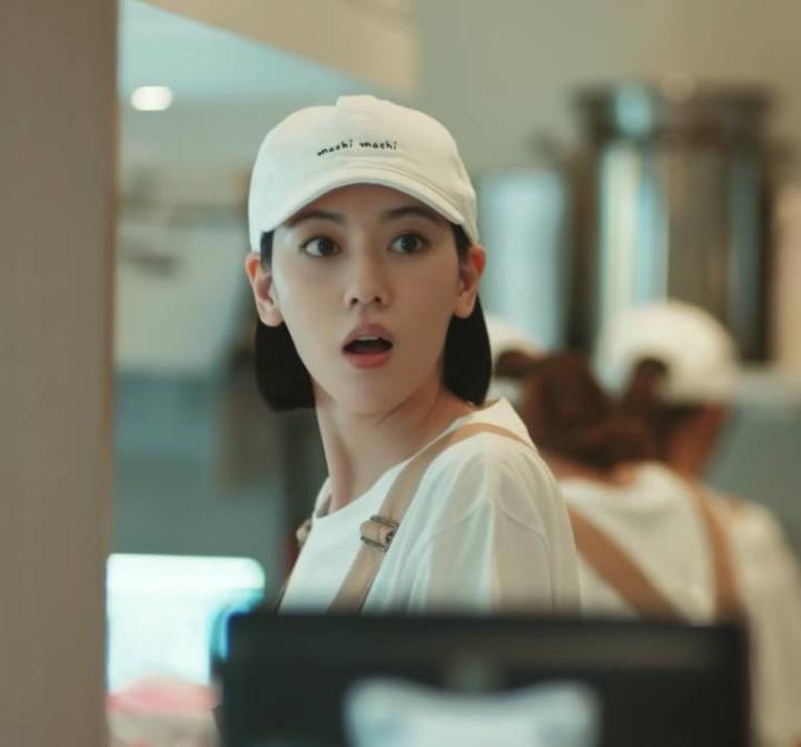 好甜 周杰伦新歌mv女主角三吉彩花曾助跳j联赛 懂球帝