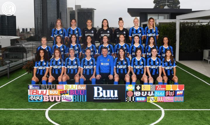 国际米兰女足一线队2019-20赛季全家福