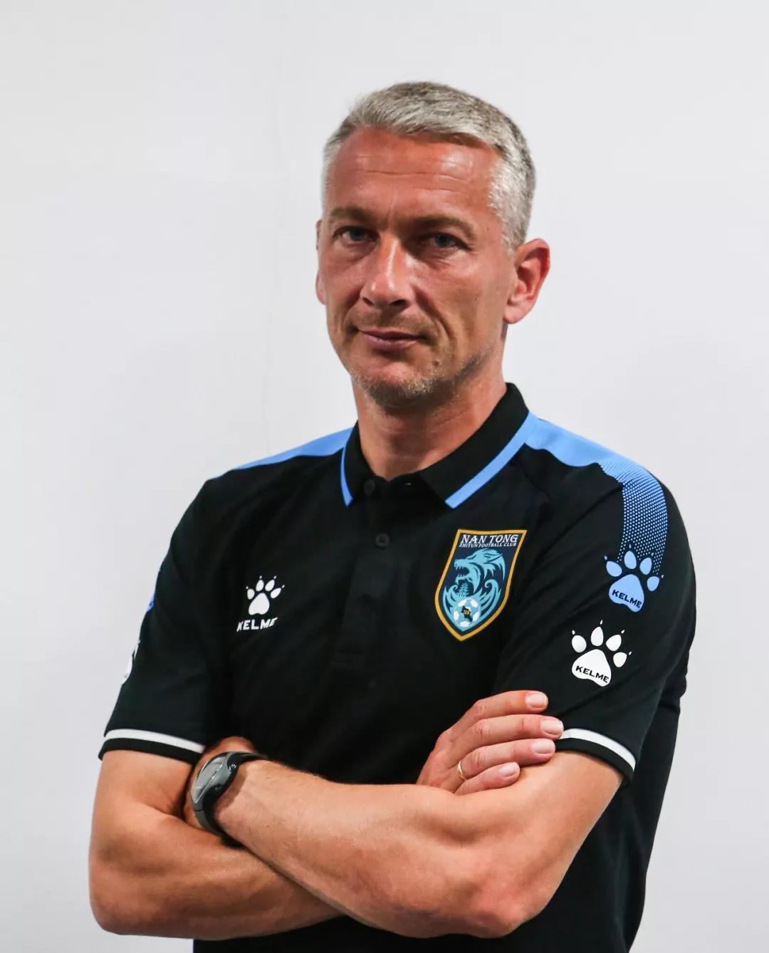 工欲善其事必先利其器支云青训外教团队再添强援