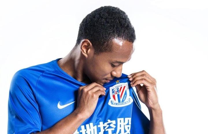 庆祝胜利,艾迪-弗朗西斯,汪海健赛后社交媒体晒照