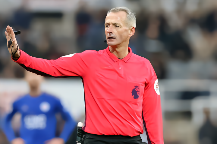 25 01:00曼联 vs 谢菲联:安东尼-泰勒(var:斯图尔特