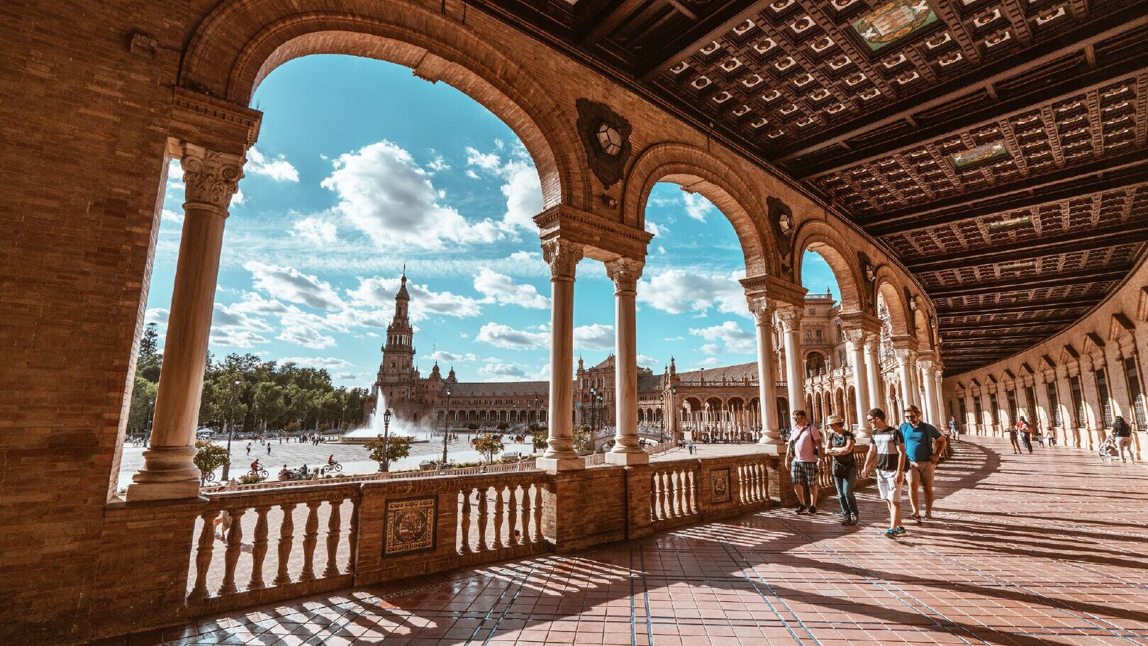 武磊初至皮斯胡安球场,塞维利亚能否放过西班牙人?