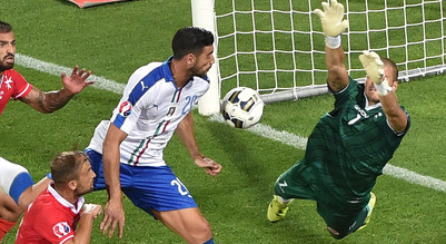 佩莱对记者说道:"当我来到蓝衣军团,代表球队登场比赛时,进球就是我的