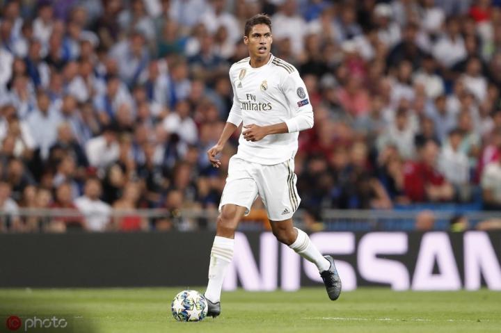 人生赢家!26岁的瓦拉内在皇马拿到了17座奖杯