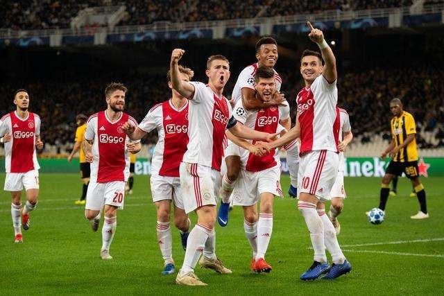 本轮欧冠焦点之战阿贾克斯主战蓝军,年轻风暴席卷全场.