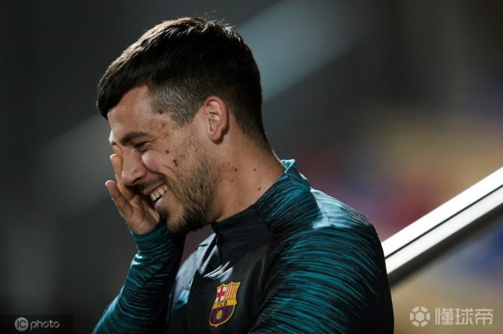 天空体育替代扎尼奥洛罗马想要巴萨前锋卡莱斯佩雷斯