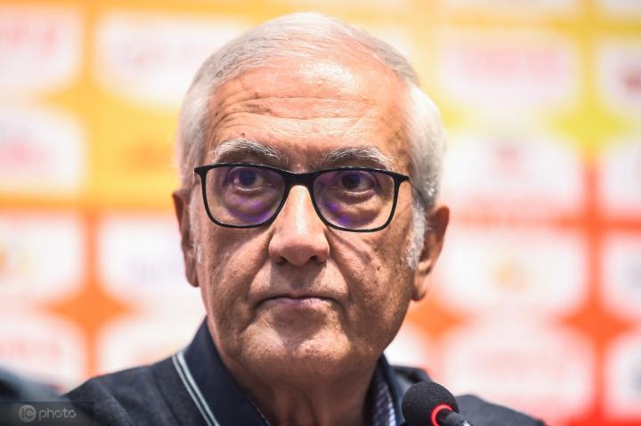 曼萨诺:我执教申花期间,曾被邀请担任中国男足主教练