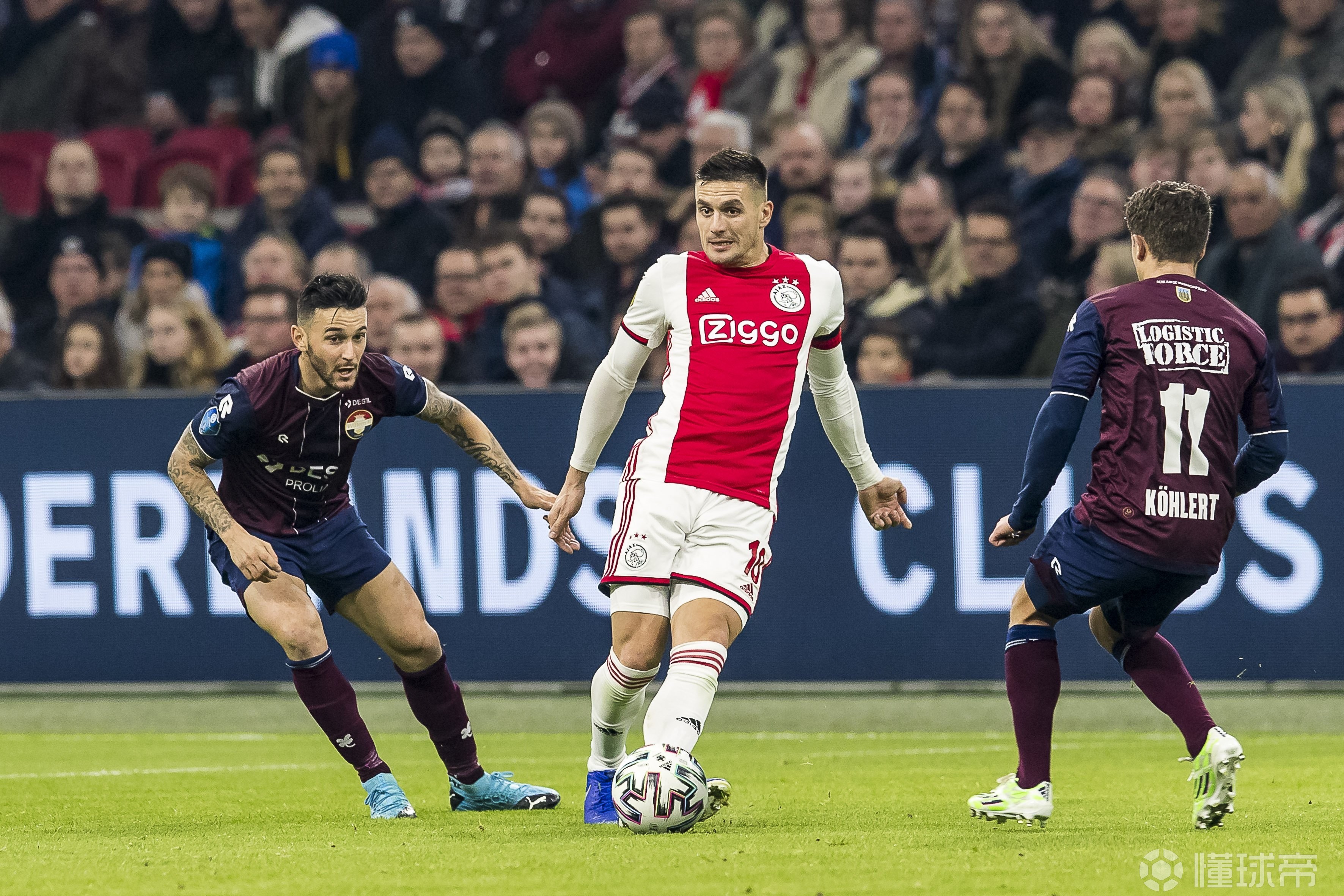 荷甲综述:阿贾克斯主场爆冷0-2威廉二世;埃因霍温5-0大胜