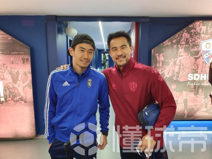 从德甲到西乙 香川真司与冈崎慎司时隔四年半再次同场竞技 萨拉戈萨 韦斯卡 香川真司 冈崎慎司 懂球帝