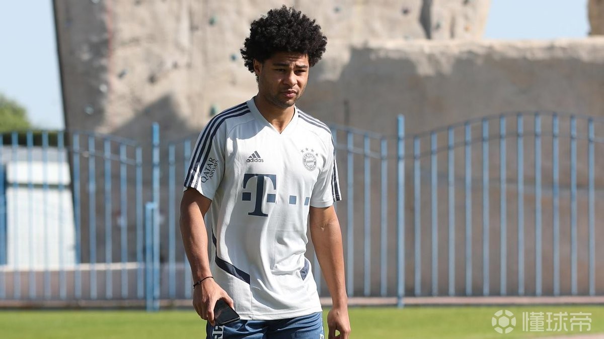 德媒:伤势不重,格纳布里已经完成跑步训练