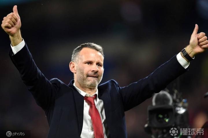 吉格斯:斯科尔斯可能是我在曼联共事过的最佳球员