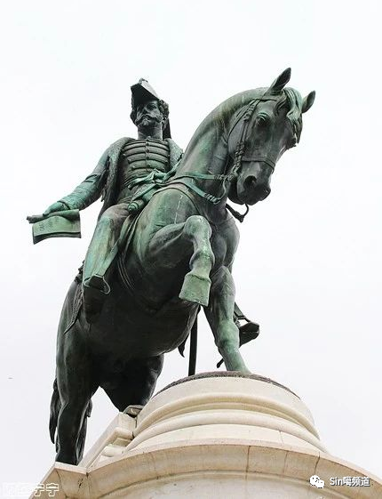 *葡萄牙国王佩德罗四世的雕像