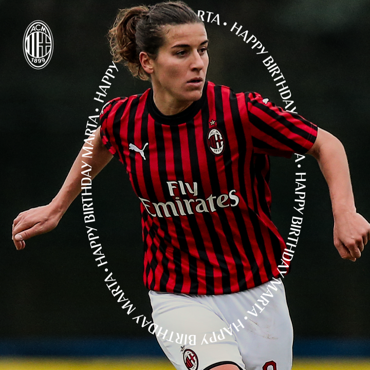 今天是两位漂亮的米兰女足球员的破壳日分别是马尔塔.