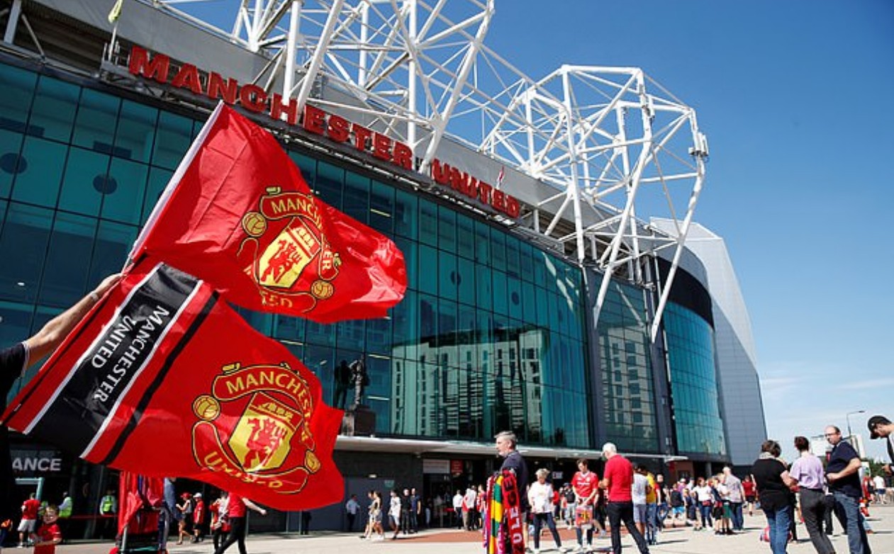 邮报:受到新冠肺炎疫情影响,曼联搁置扩建老特拉福德的计划