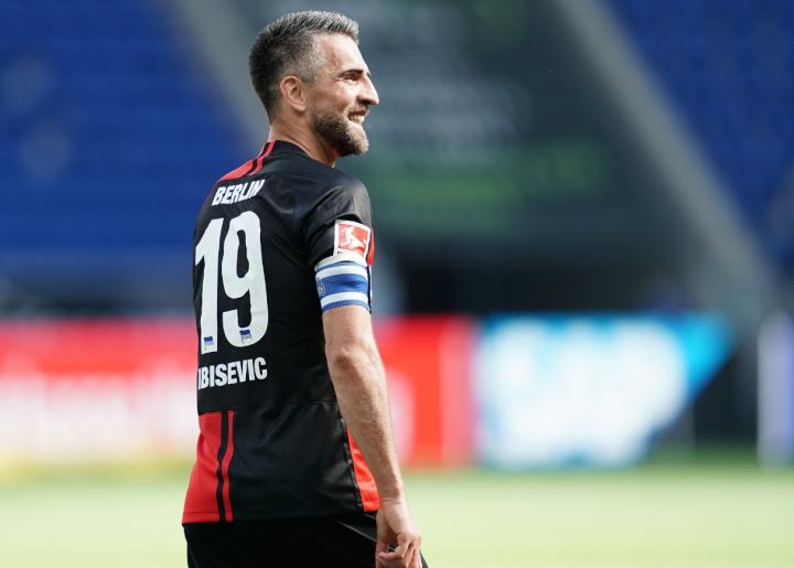 剑南春丨德甲战报柏林赫塔客场30霍村库尼亚小角度破门