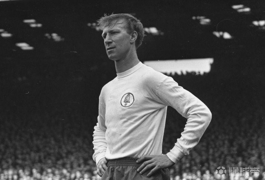 英超官方致哀杰克查尔顿本周比赛将举行默哀仪式