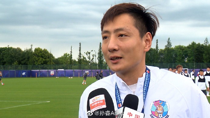 高翔:球队虽然是第一年踢中超,但我们不会让青岛球迷失望的
