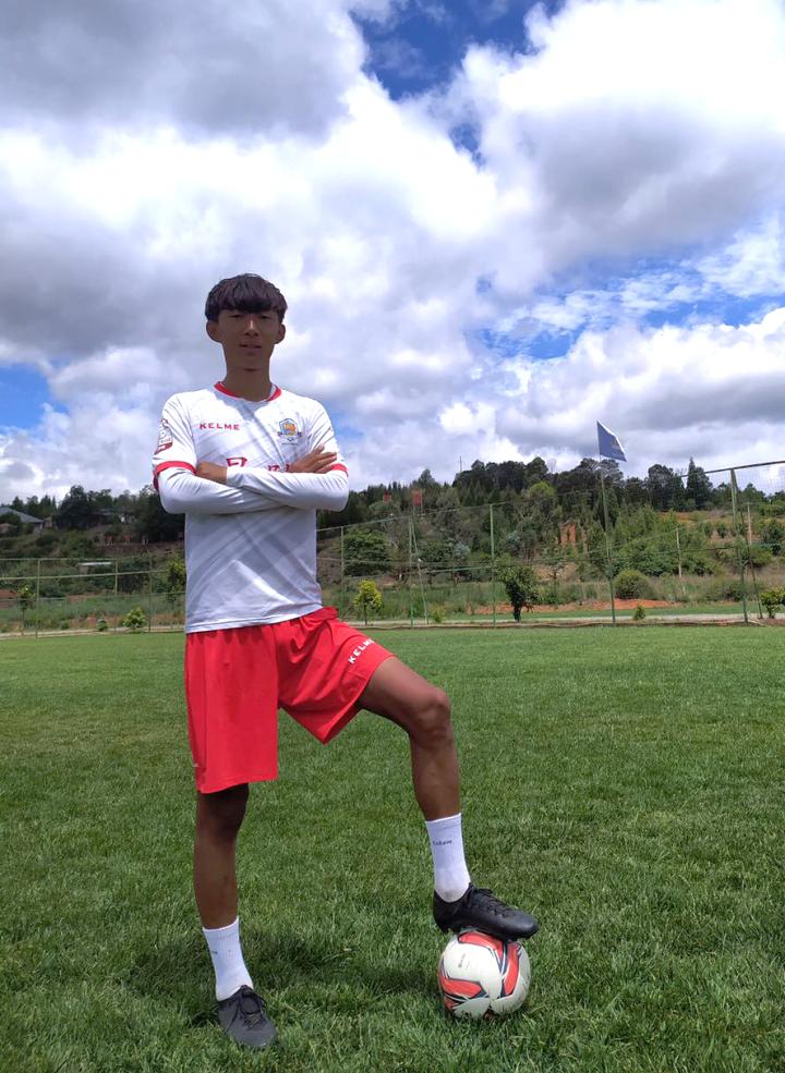 官宣| 张洪宇正式加盟云南昆陆足球俱乐部