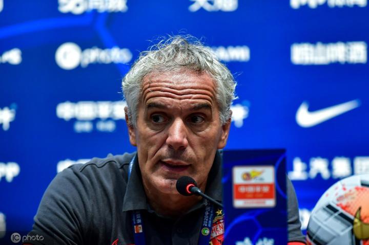 多纳多尼:踢恒大有一定难度;面对困难不能减少对胜利的渴望