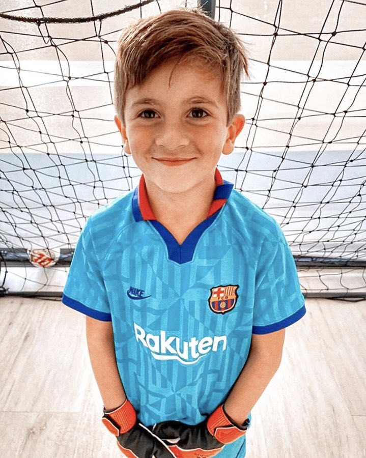 蒂亚戈·梅西: "长大后,我想成为一名守门员,就.