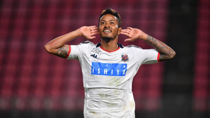 札幌冈萨多18日发布,前锋铃木武藏正式转会比甲的...|北海道札幌冈萨