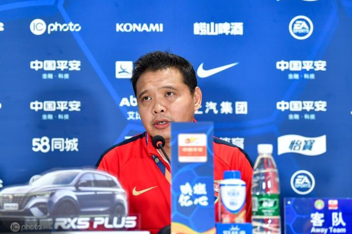 足球报:深足助教张效瑞将竞聘中国u16国家队主教练