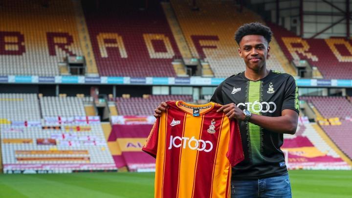 官方:布拉德福德租借利兹联小将霍萨纳