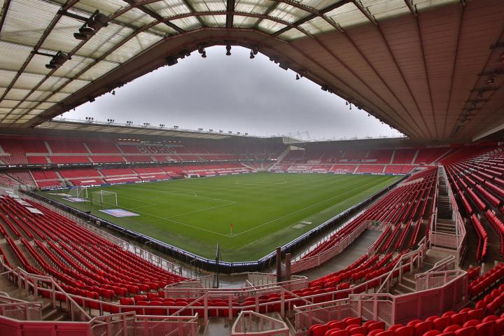 2020/10/03 河畔球场 22:00 米德.