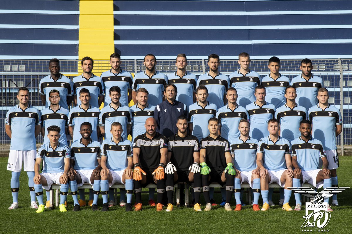 拉齐奥发布新赛季全家福照片p上了佩雷拉