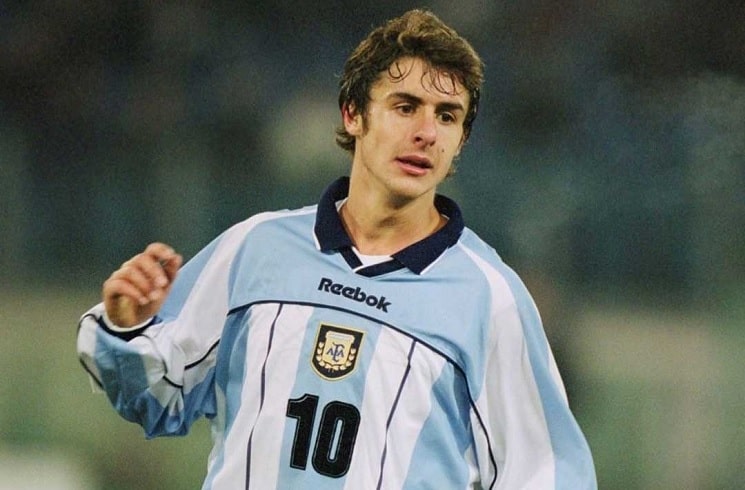 懂球帝足坛名人堂欧文