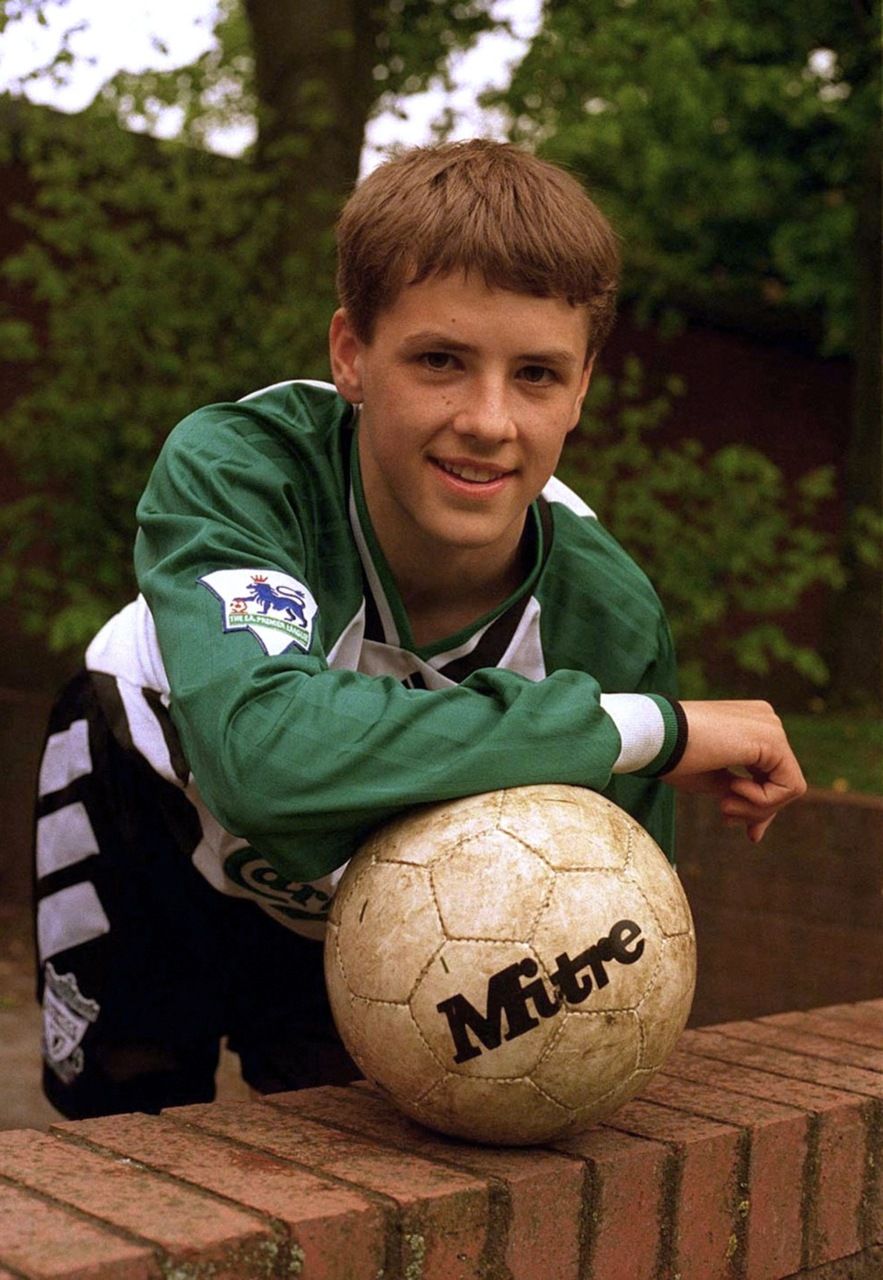 懂球帝足坛名人堂欧文