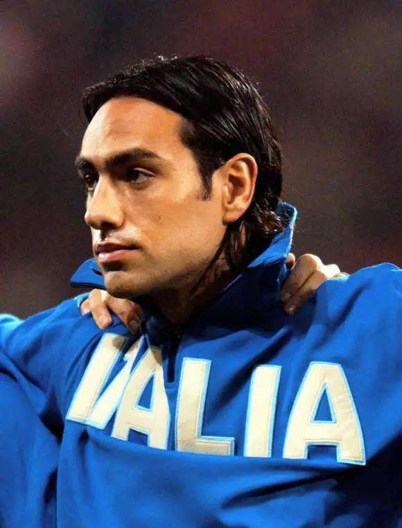 懂球帝足坛名人堂内斯塔