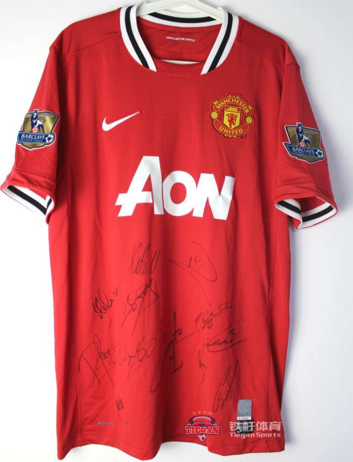 致敬荣耀红魔曼联经典球星签名球衣上线这里面既