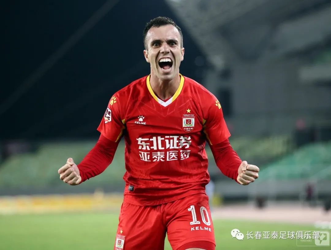 数说亚泰连续两轮戴帽谭龙像外援塞尔吉尼奥6次助攻称王