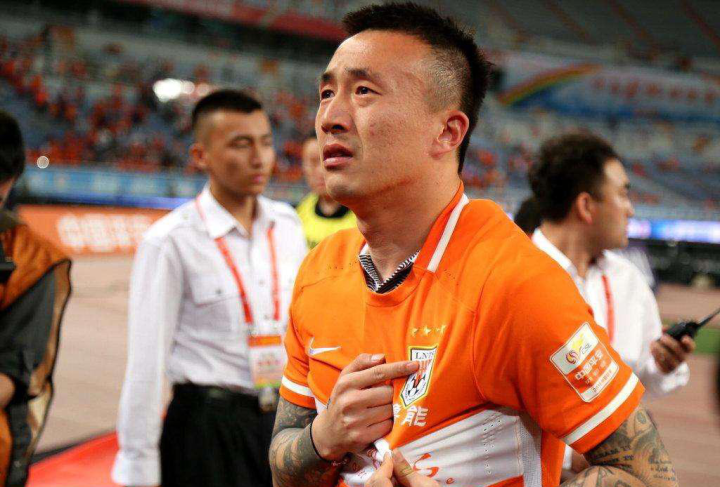 16岁踢上甲a球迷口中白斩鸡外教眼里技术水平出众的王永珀